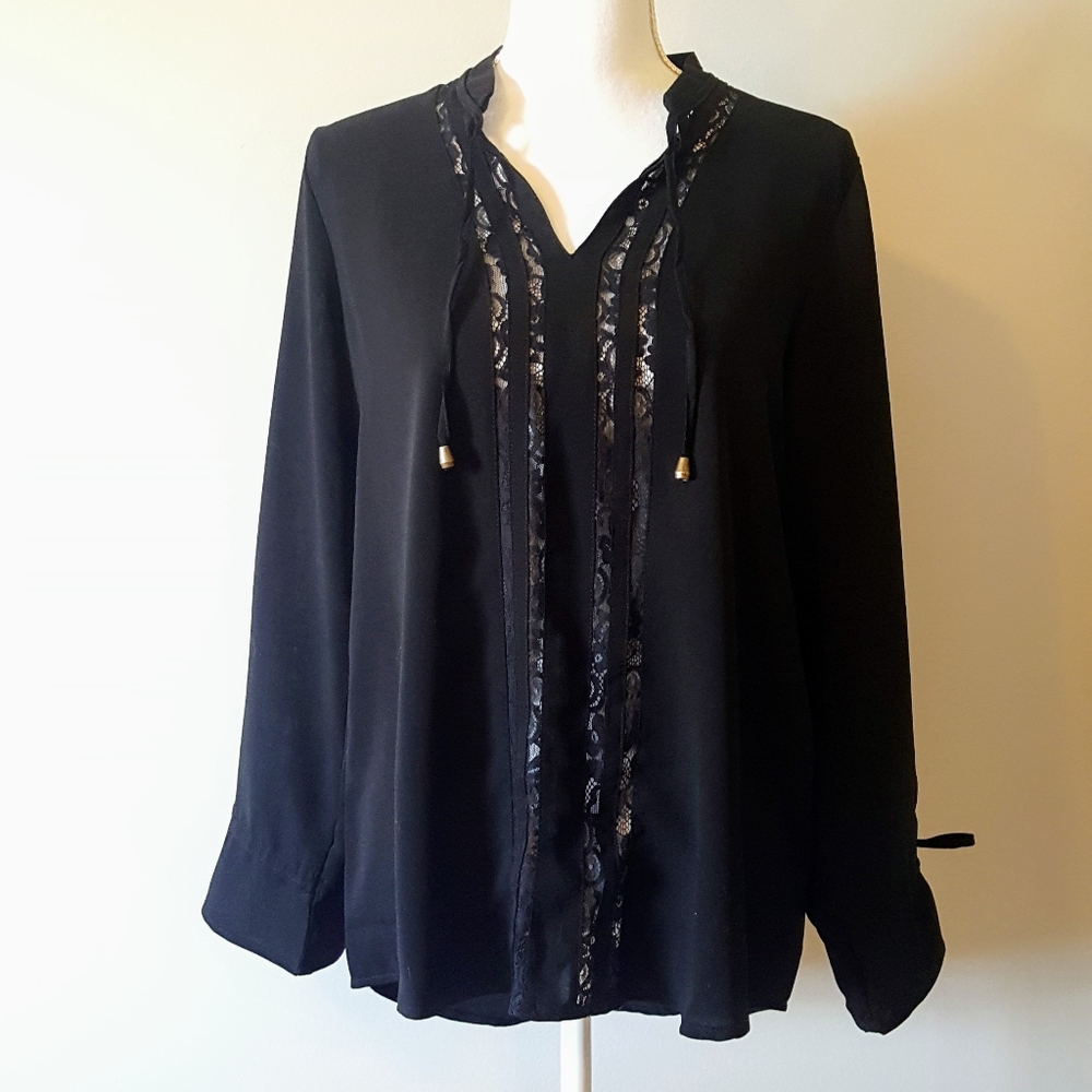 Simply Noelle Fashionably Lace Blouse Black - Small/Medium
